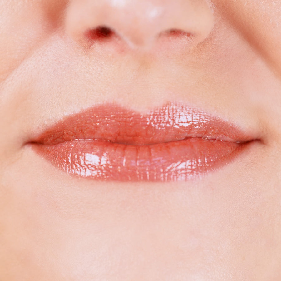 Labial Lip Gloss Glam Brown 015